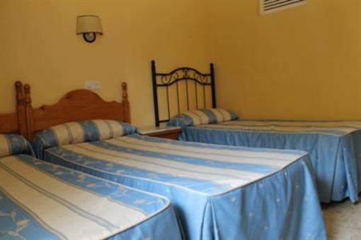 фото отеля Apartamentos Miramar Barbate