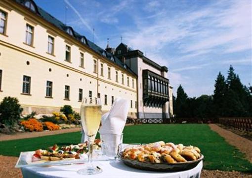 фото отеля Chateau Zbiroh