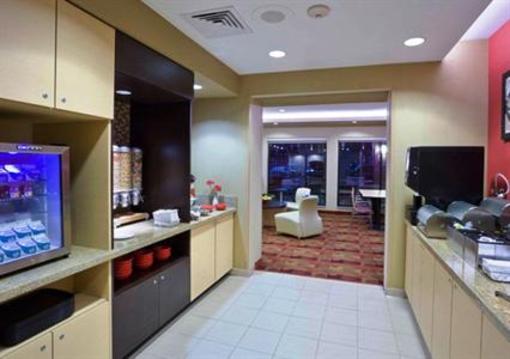 фото отеля TownePlace Suites Ann Arbor South