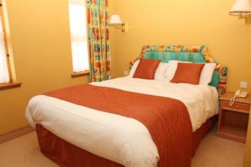 фото отеля New Inn Hotel Ellon