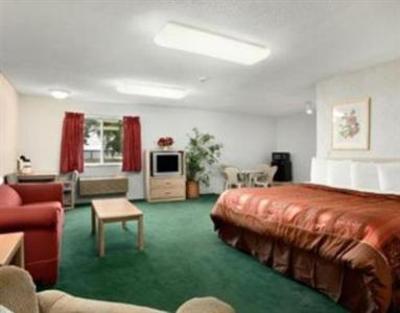 фото отеля Americas Best Value Inn West Fargo