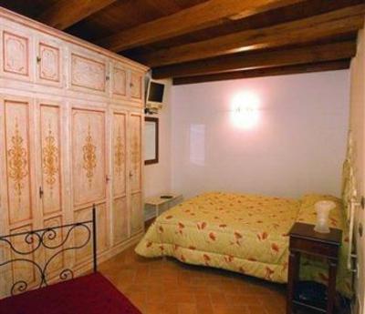 фото отеля La Torretta Sul Borgo B&B