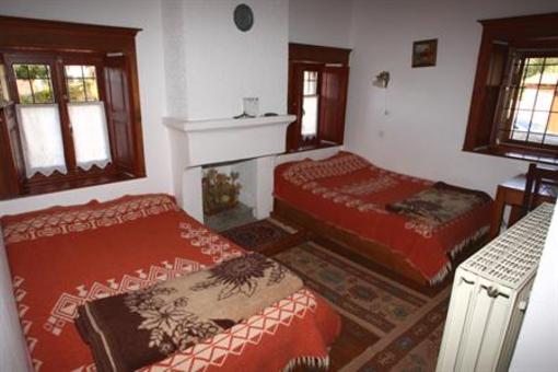 фото отеля Astraka Guesthouse I