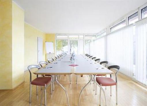 фото отеля Comfort Hotel Ulm Blaustein