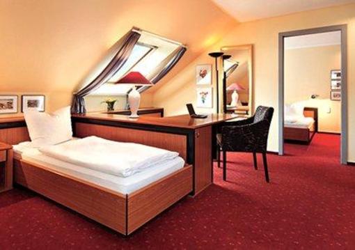 фото отеля Comfort Hotel Ulm Blaustein