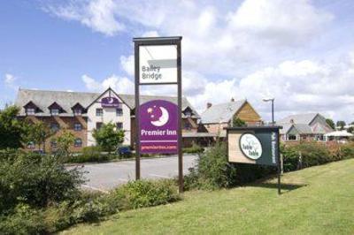 фото отеля Premier Inn Christchurch West