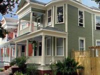 Savannah Dream Vacations - 508 East Waldburg Street