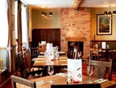 фото отеля White Hart Hotel Wiveliscombe