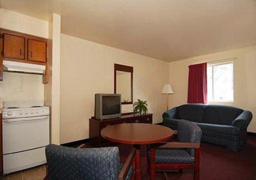 фото отеля Econo Lodge Benns Church