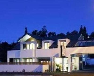 фото отеля Century Park Motor Lodge