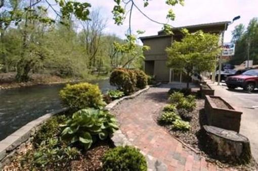 фото отеля Rivers Edge Motel Cherokee (North Carolina)