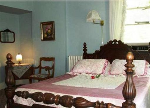 фото отеля River Rose Inn Elizabethtown (IIlinois)