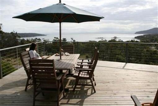 фото отеля Storm Bay Guest House White Beach