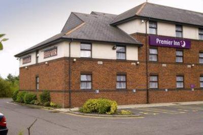 фото отеля Premier Inn M8/J3 Livingston