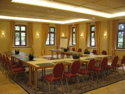 фото отеля Schloss Diedersdorf