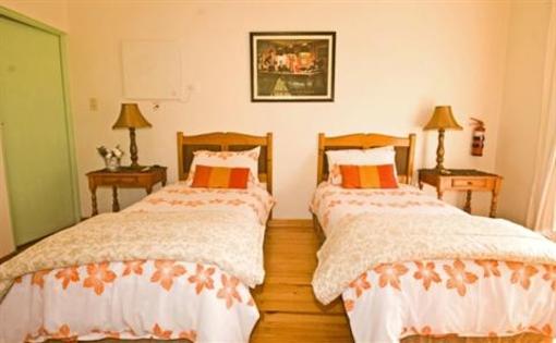 фото отеля Wayfarers Guest House
