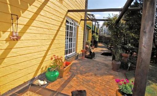 фото отеля Wayfarers Guest House