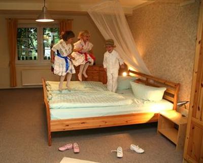 фото отеля Bio Hotel Kolonieschänke Burg