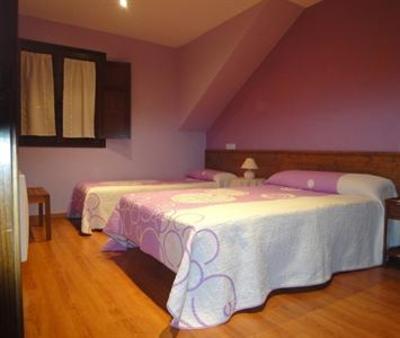 фото отеля Apartamentos Rurales Villa de Sain