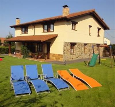 фото отеля Apartamentos Rurales Villa de Sain