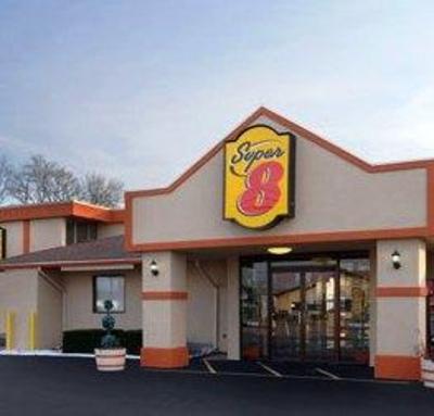 фото отеля Super 8 Carlisle/North