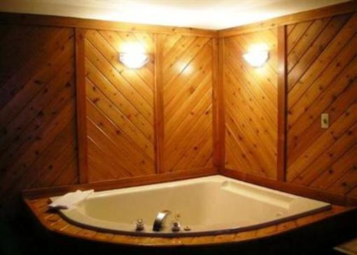 фото отеля Canadas Best Value Inn - Sunset Inn