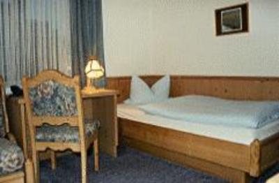 фото отеля Frühstückshotel Fürstenwerth Wilhelmshaven