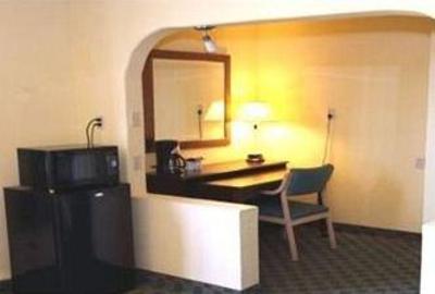 фото отеля Days Inn and Suites Tyler