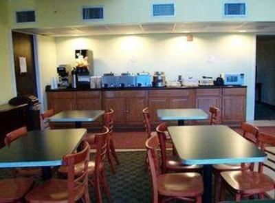 фото отеля Days Inn and Suites Tyler