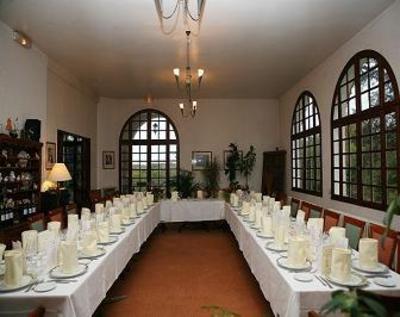 фото отеля Hotel Les Fleurs De Lees Cazaubon