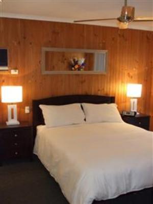 фото отеля 19 On Nixon Fully Self Contained B&B Accommodation Corowa