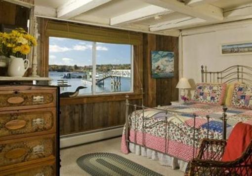 фото отеля Harbour Cottage Inn