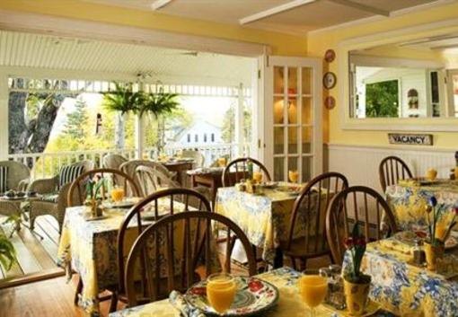 фото отеля Harbour Cottage Inn