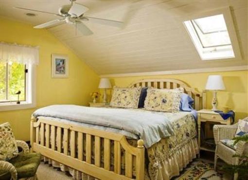 фото отеля Harbour Cottage Inn