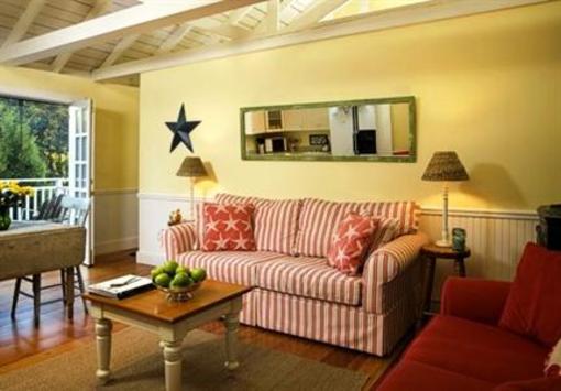 фото отеля Harbour Cottage Inn