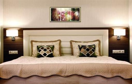 фото отеля Central Plaza Hotel