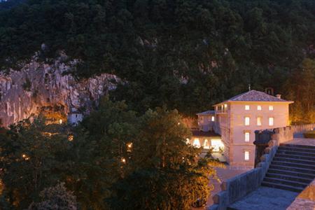 фото отеля Arcea Gran Hotel Pelayo