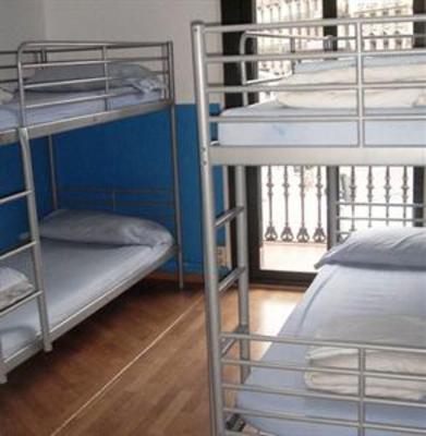 фото отеля Barcelona Youth Hostel