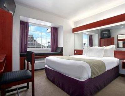 фото отеля Miami Microtel Inn & Suites
