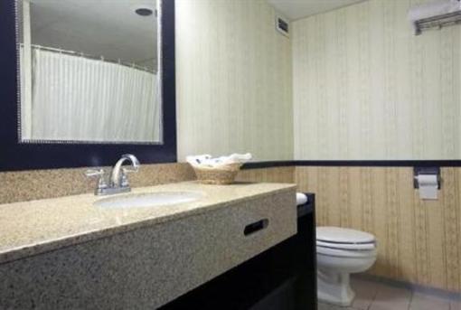 фото отеля Americas Best Value Inn Watertown