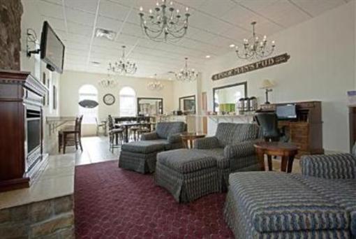 фото отеля Americas Best Value Inn Watertown