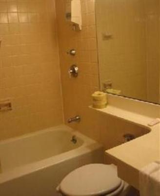 фото отеля Americas Best Value Inn Watertown