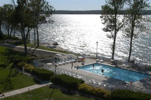 фото отеля Westwood Shores Waterfront Resort
