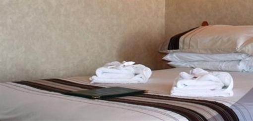 фото отеля Somerset Hotel