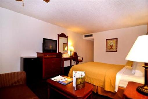 фото отеля Quality Inn Santa Fe