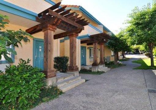 фото отеля Econo Lodge - Novato