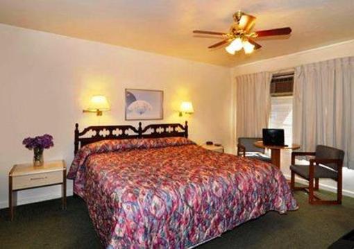 фото отеля Econo Lodge - Novato