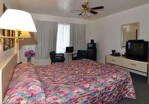 фото отеля Econo Lodge - Novato