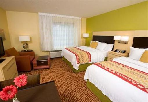 фото отеля TownePlace Suites Williamsport