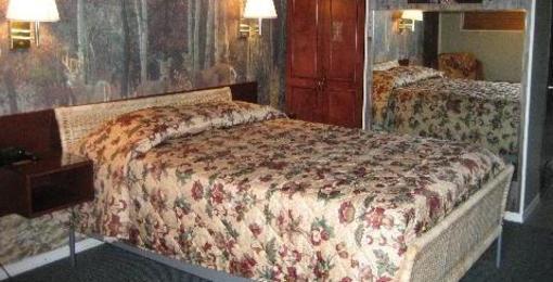 фото отеля Edgewood Motel